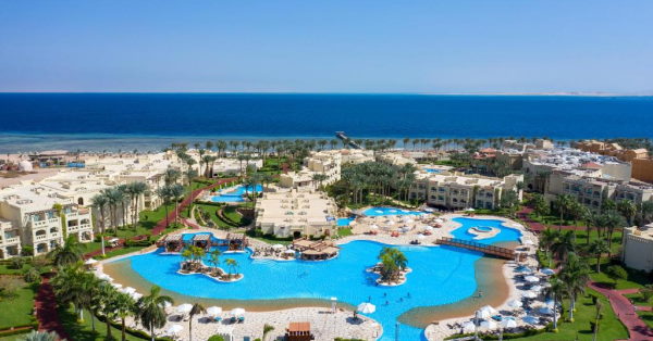 Rixos Sharm El Sheikh pool