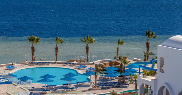 Albatros Palace Sharm - Aqua Park outdoor pool